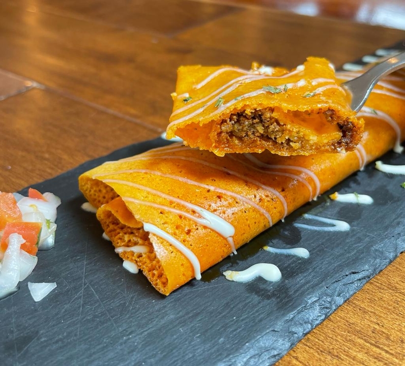 Crust Roll of Cheese (Chicharrón or Costra de Queso)